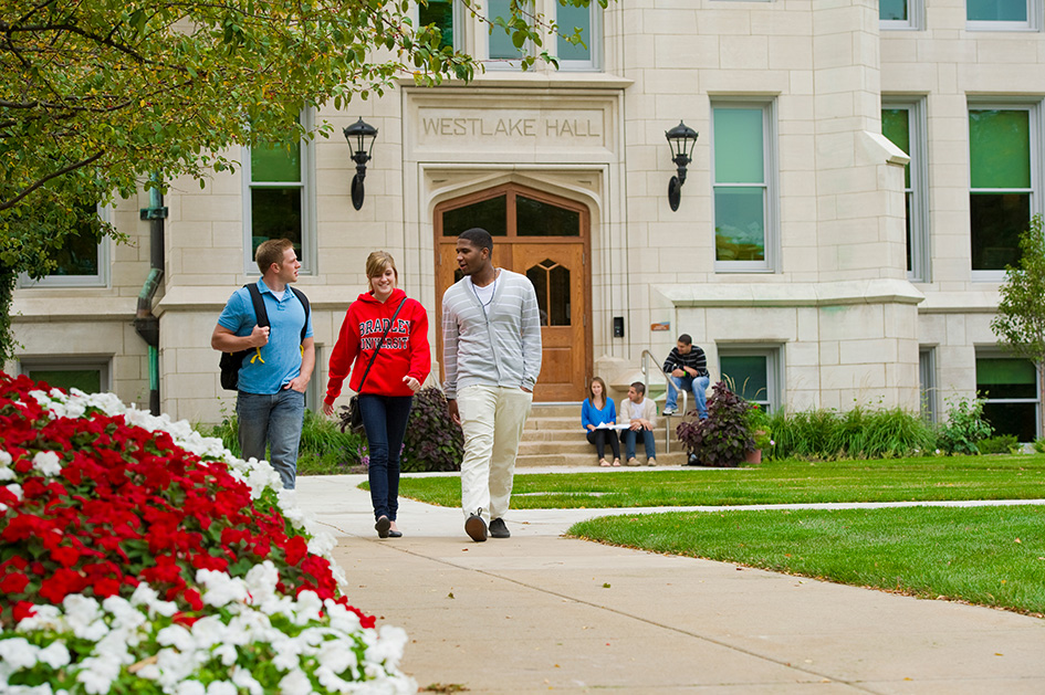 Bradley students in front of Westlake Hall