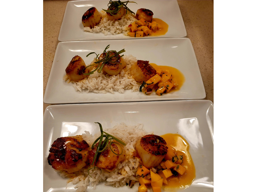 Scallops and rice