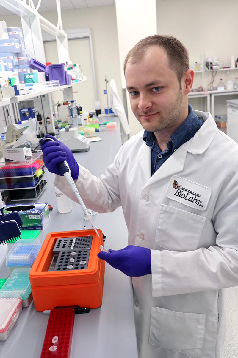 Daniel Kneller in a lab.